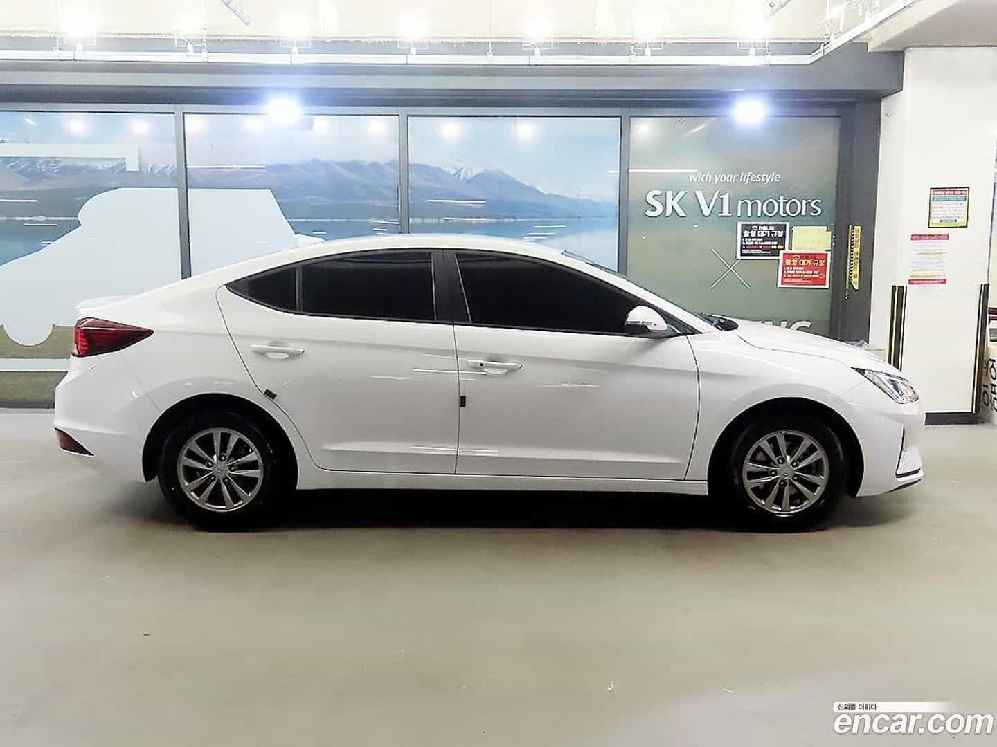 AVANTE Hyundai 2020.2-OUTER-003