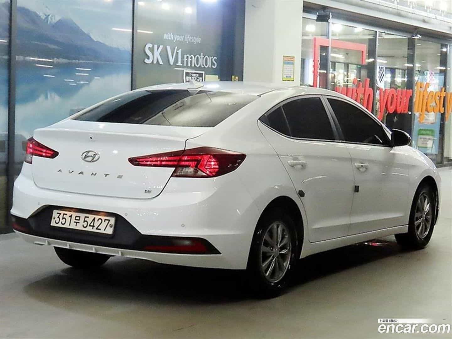 AVANTE Hyundai 2020.2-OUTER-004