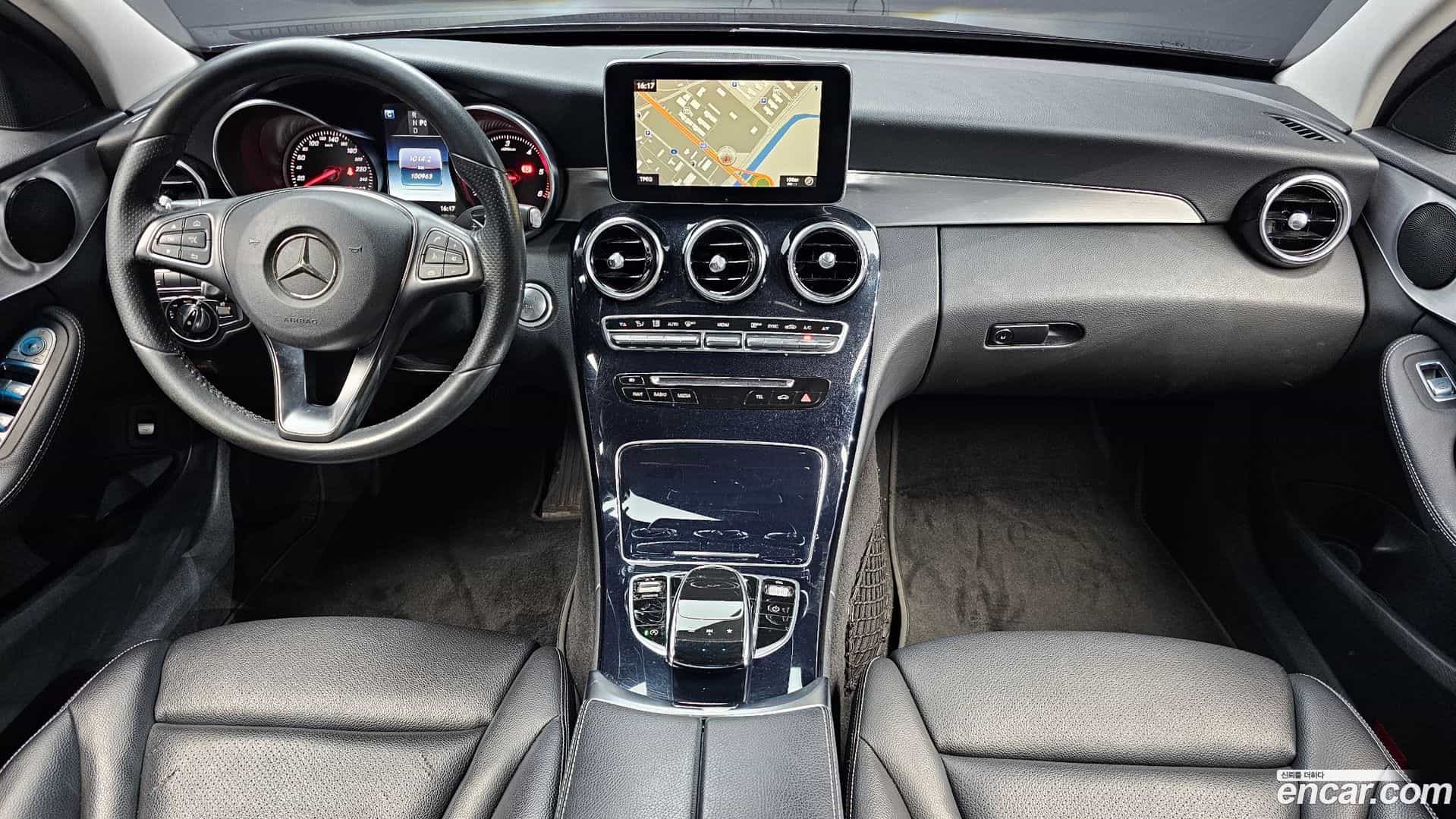 C-Class Mercedes-Benz 2017.2-INNER-007
