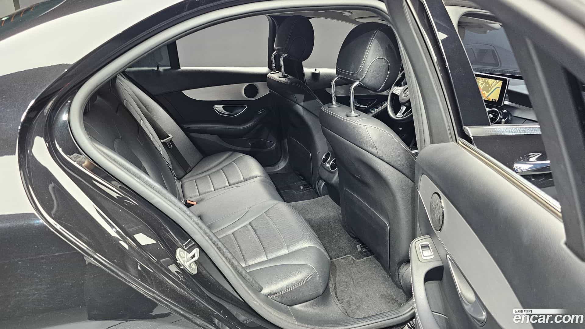 C-Class Mercedes-Benz 2017.2-OPTION-016