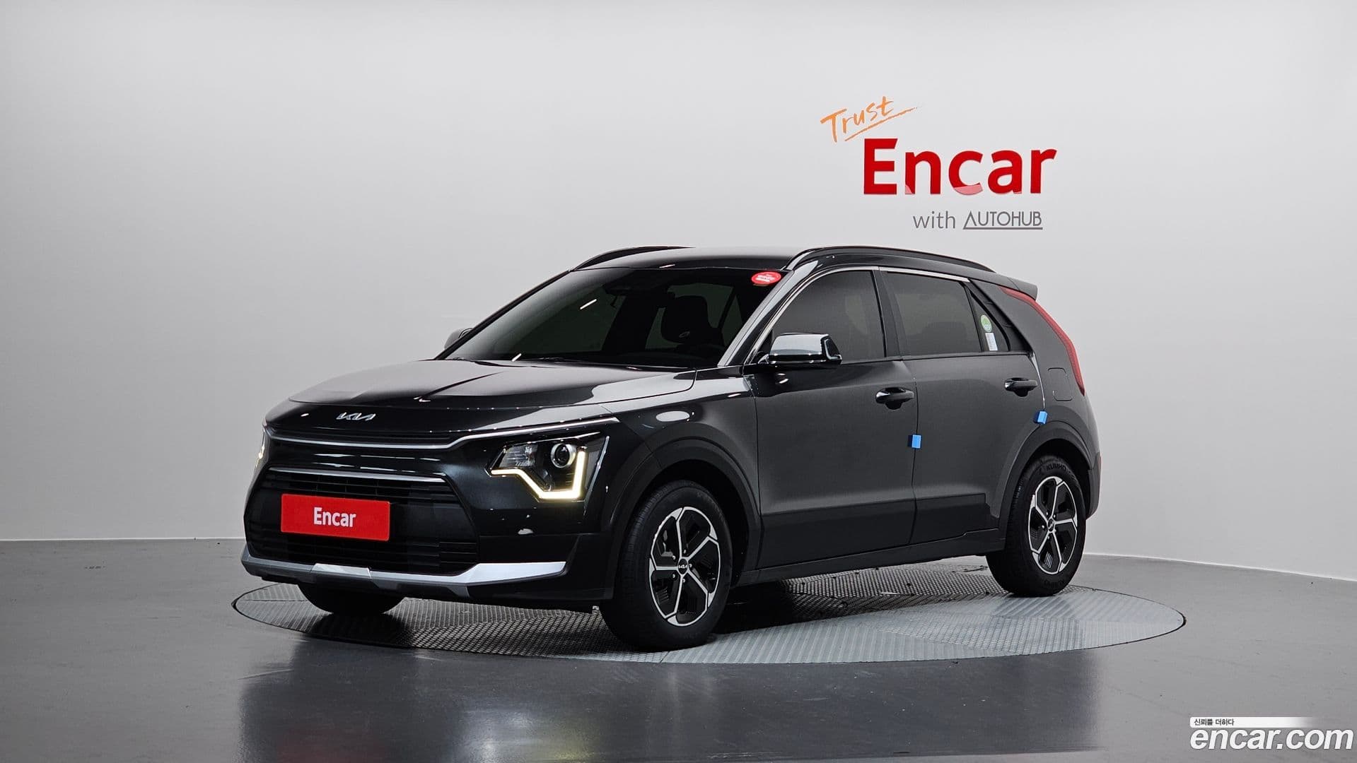 Main__Slider__Photo:Niro Kia 2022.3-0