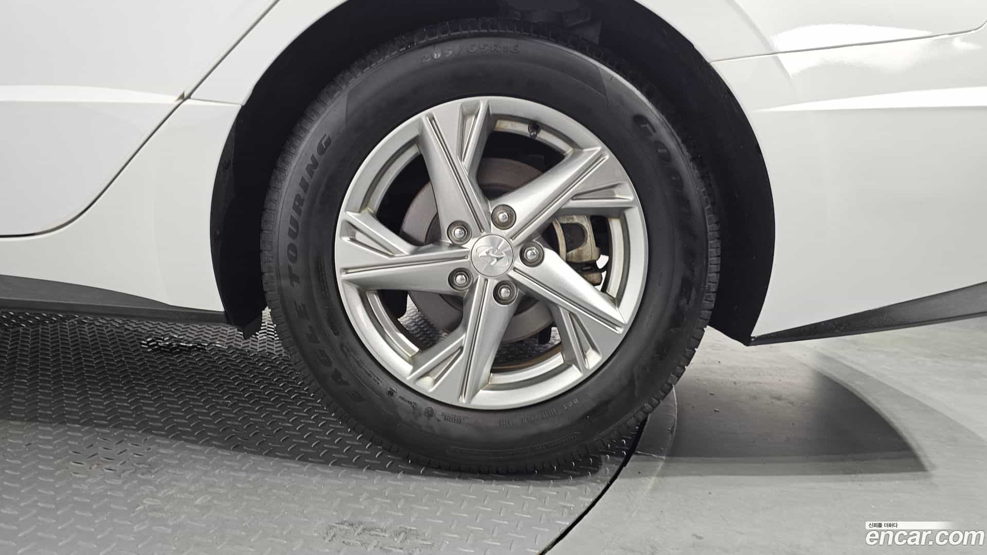 Sonata Hyundai 2023.2-OUTER-031