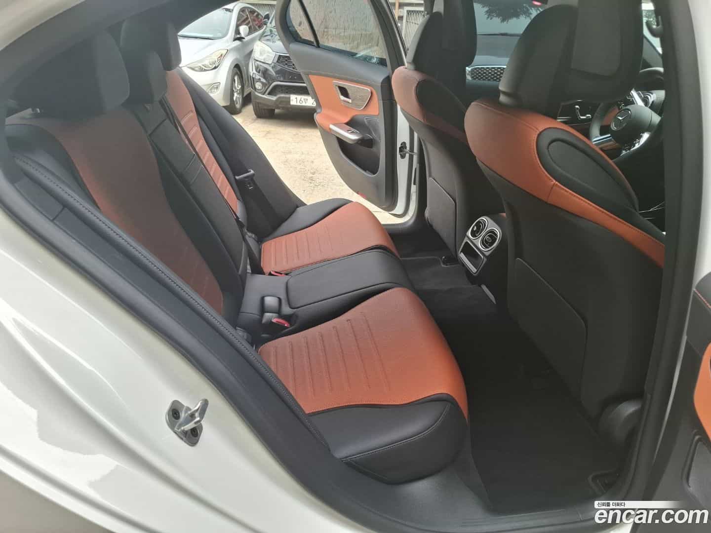 C-Class Mercedes-Benz 2025.4-OPTION-016