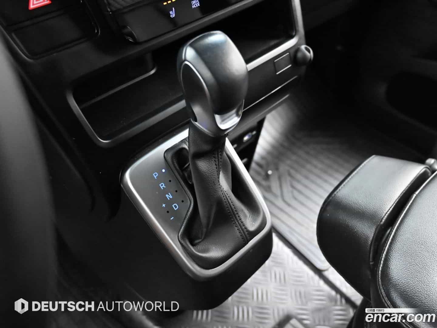 Staria Hyundai 2021.5-INNER-009