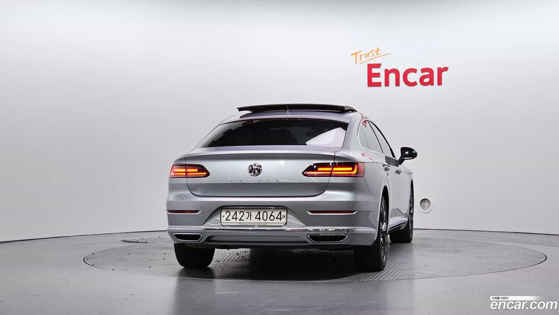 Arteon Volkswagen 2019.11-OUTER-004
