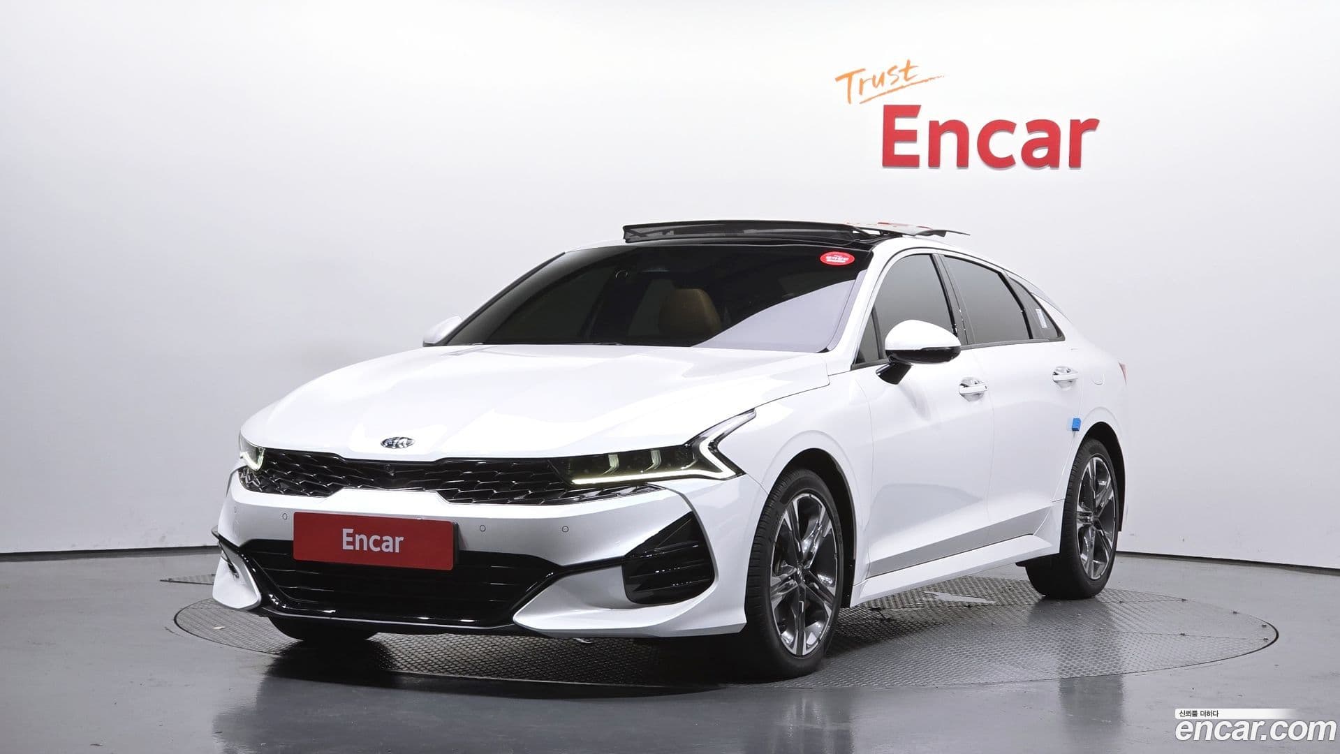 Main__Slider__Photo:K5 Kia 2020.6-0