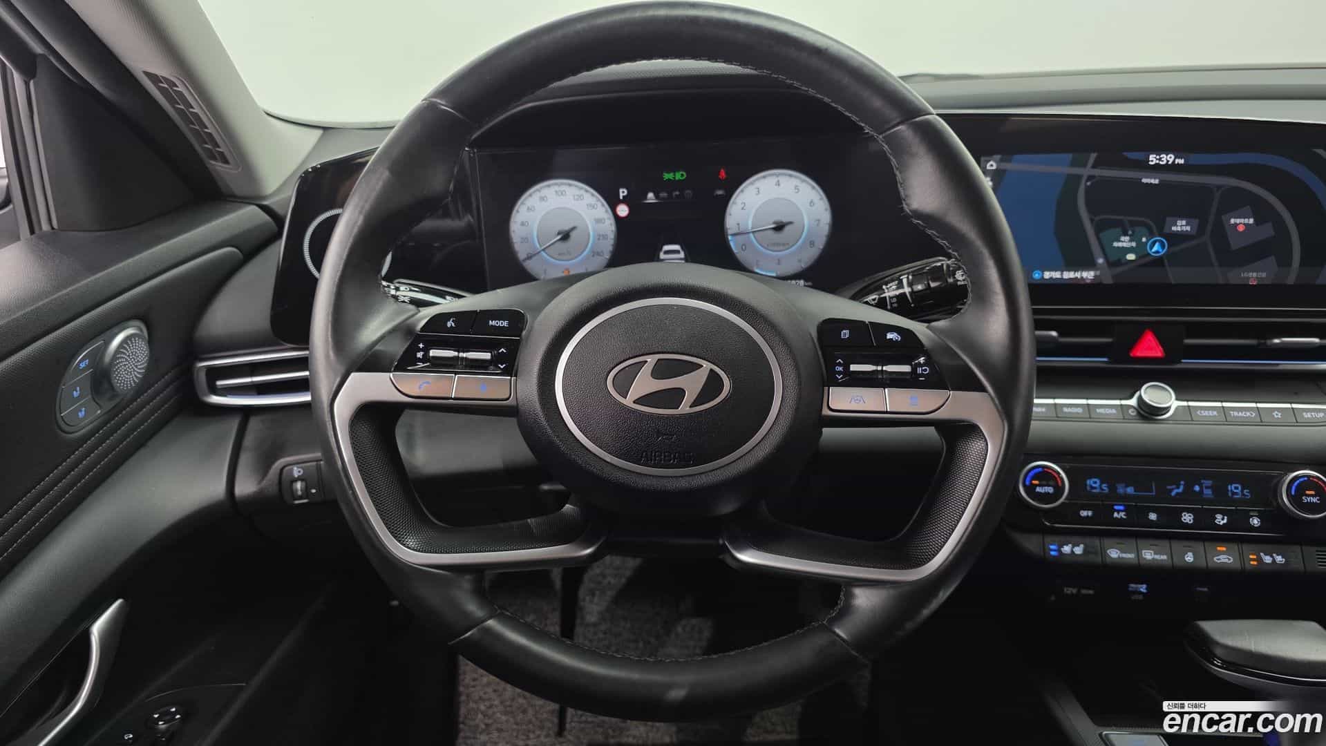 AVANTE Hyundai 2023.4-OPTION-019