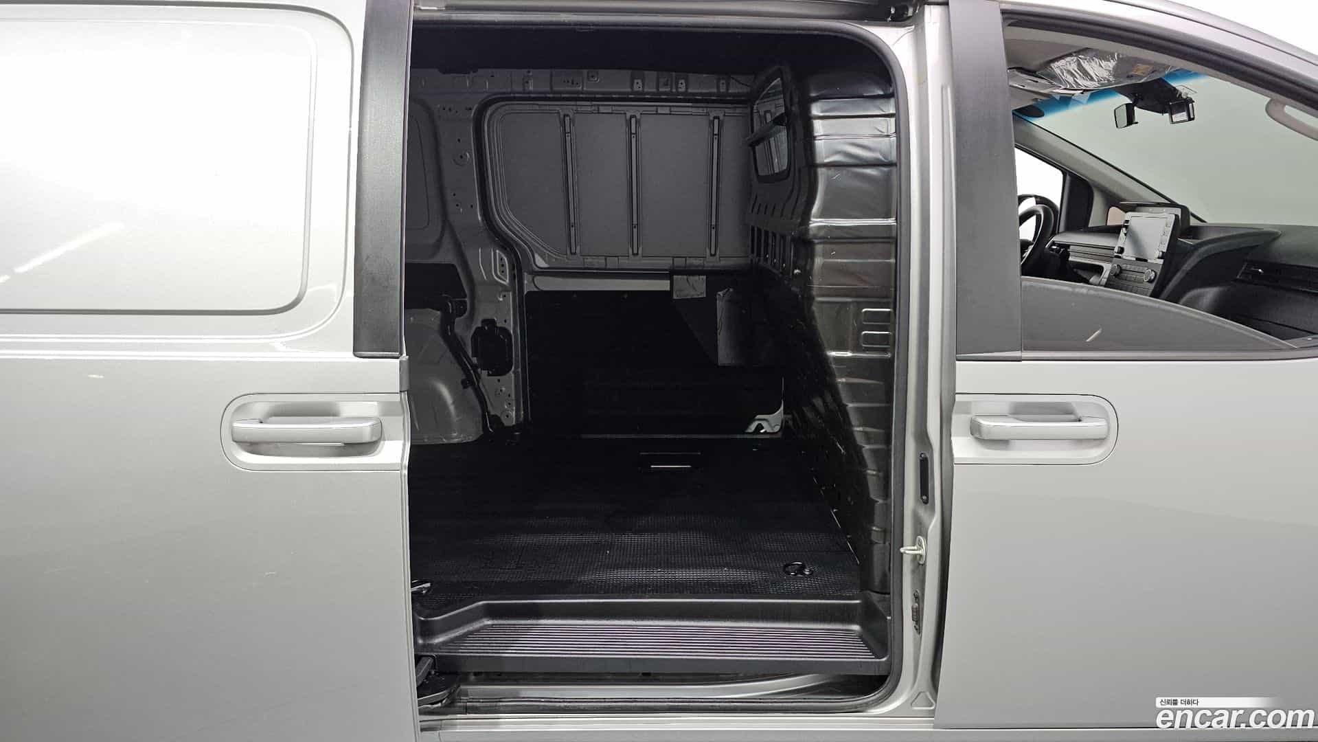 Staria Hyundai 2021.5-OPTION-023
