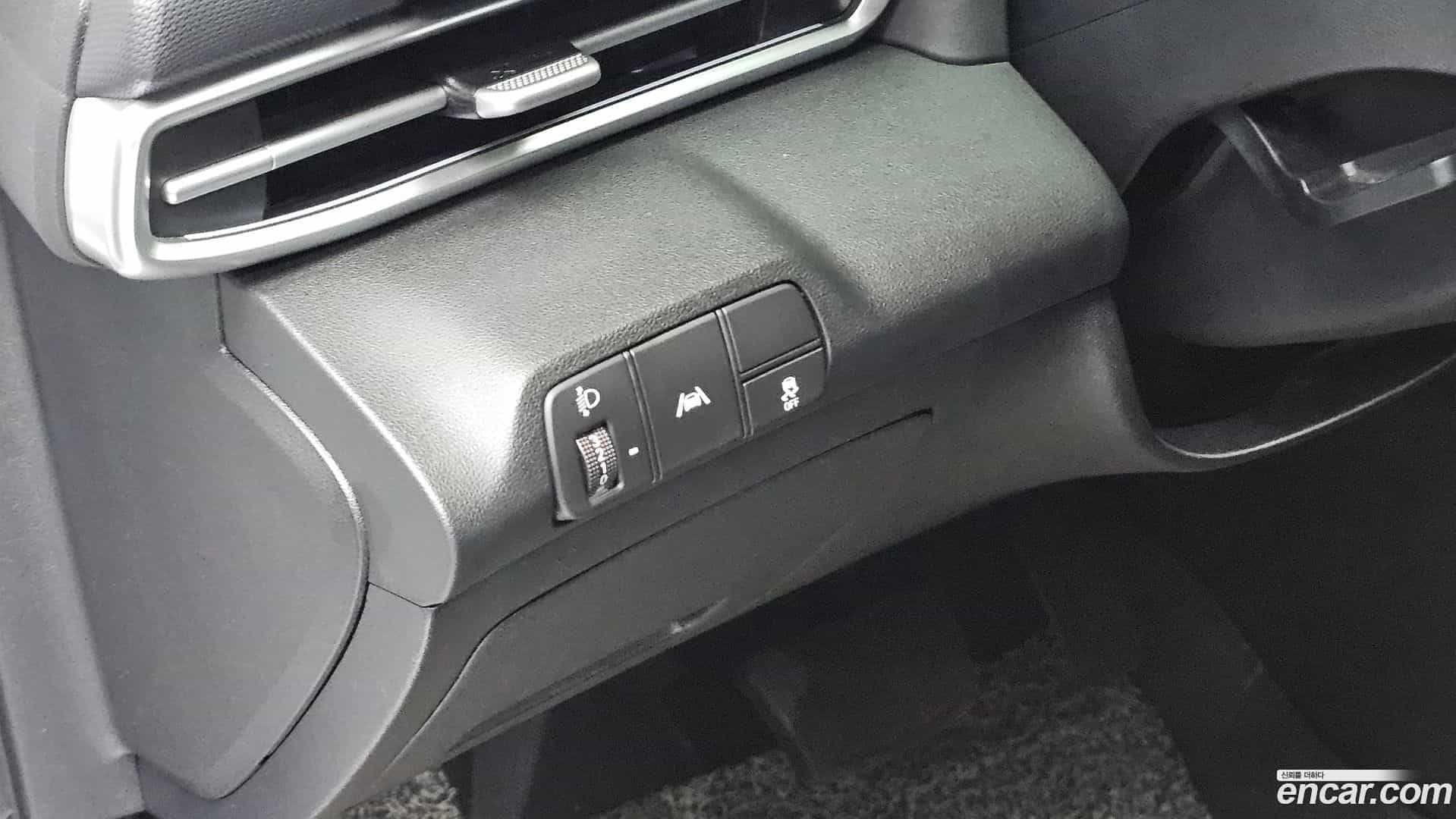 AVANTE Hyundai 2021.11-OPTION-018