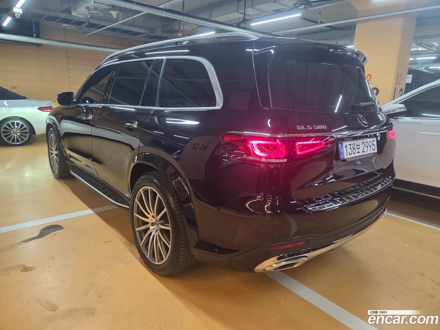 GLS-Class Mercedes-Benz 2022.9-OUTER-002