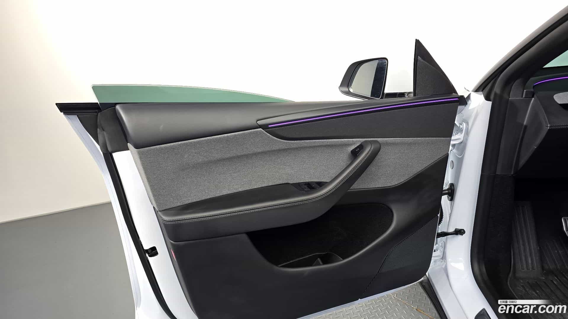 Model Y Tesla 2026.3-INNER-034