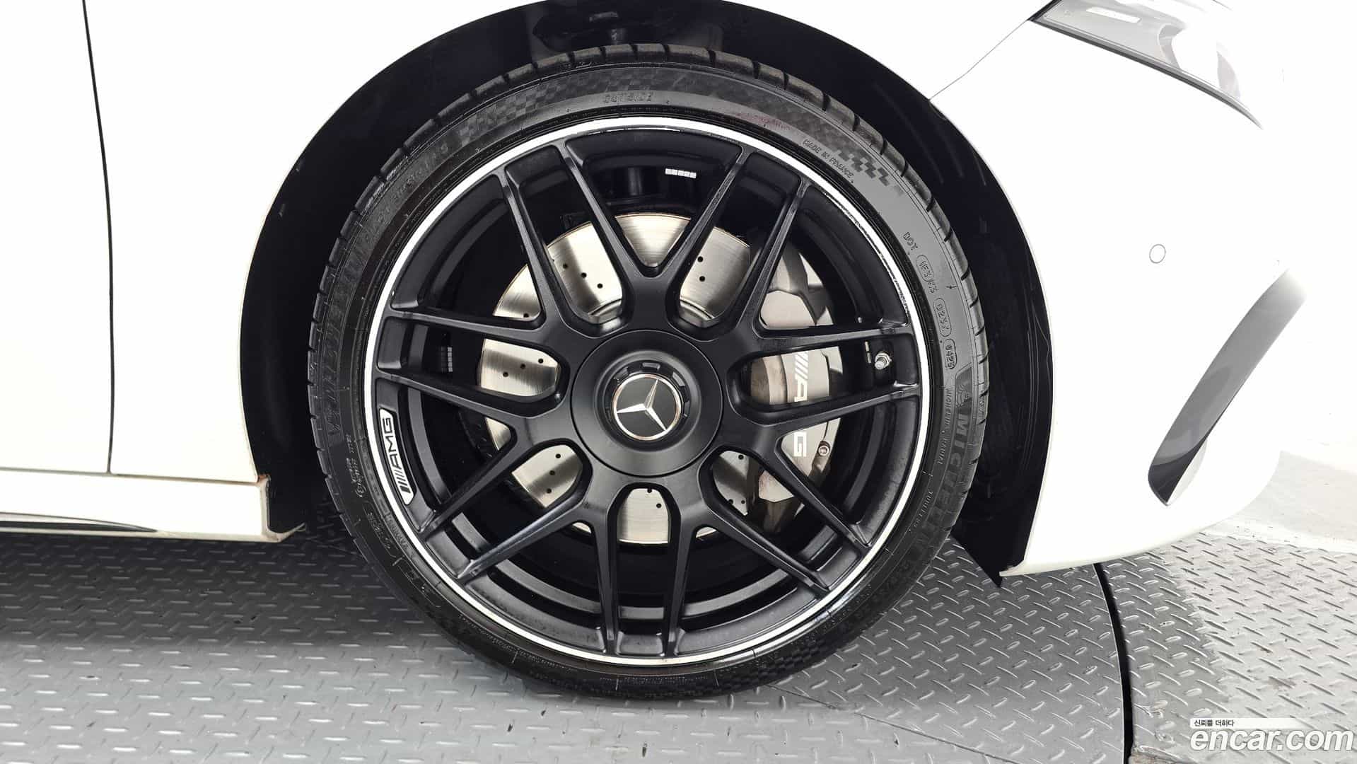 A-Class Mercedes-Benz 2023.2-OUTER-031