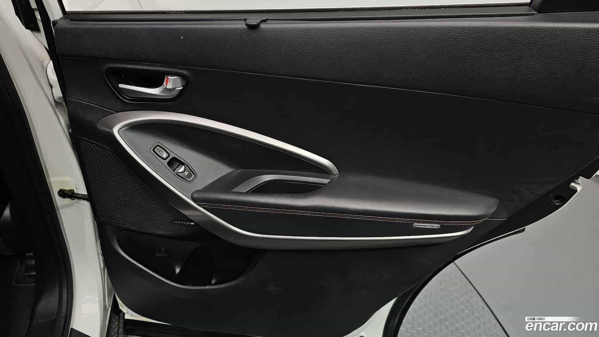 Maxcruz Hyundai 2013.5-INNER-035