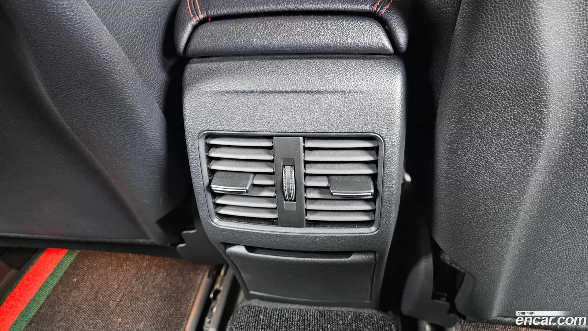 CLA-Class Mercedes-Benz 2016.3-OPTION-023