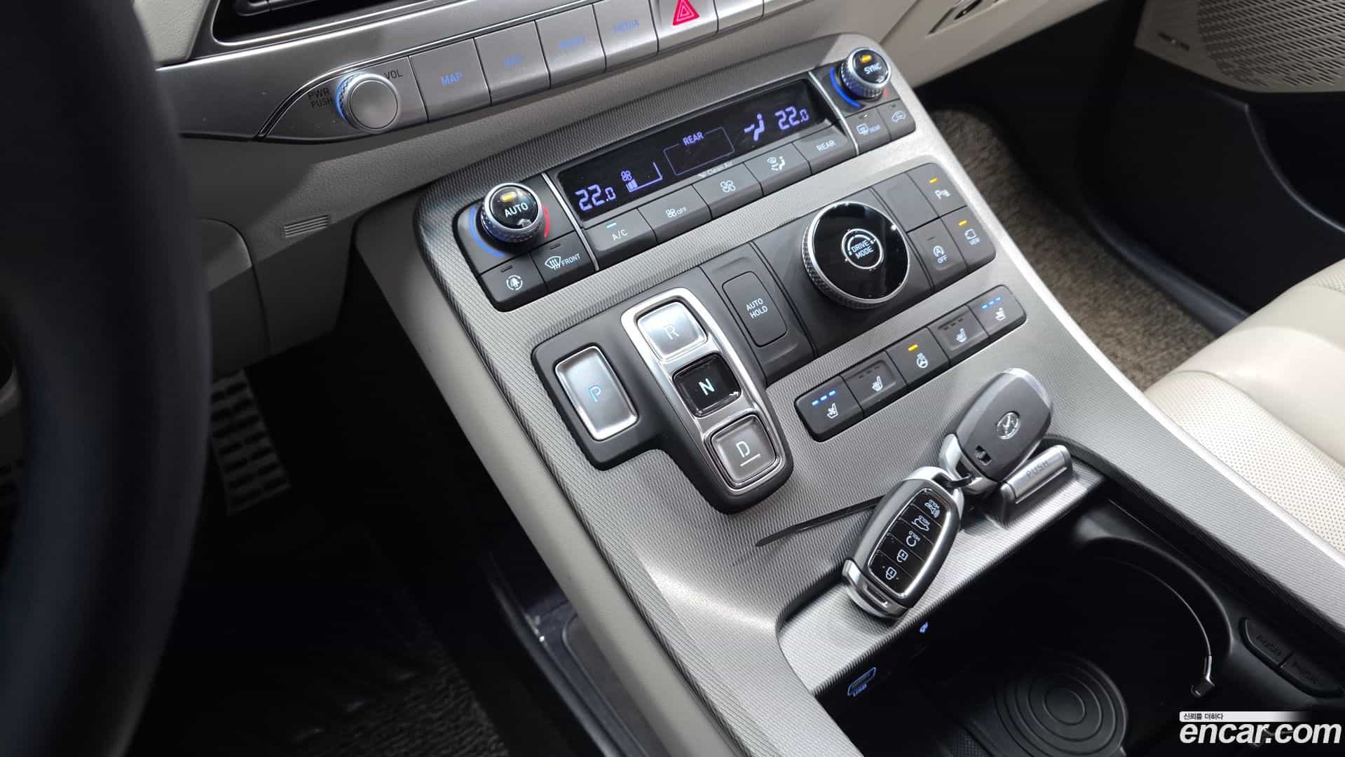 Palisade Hyundai 2021.3-INNER-009