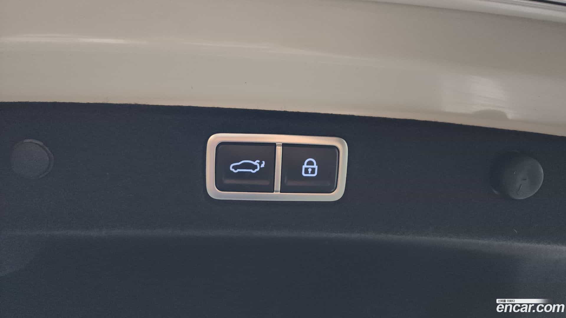 Grandeur Hyundai 2025.8-OPTION-023