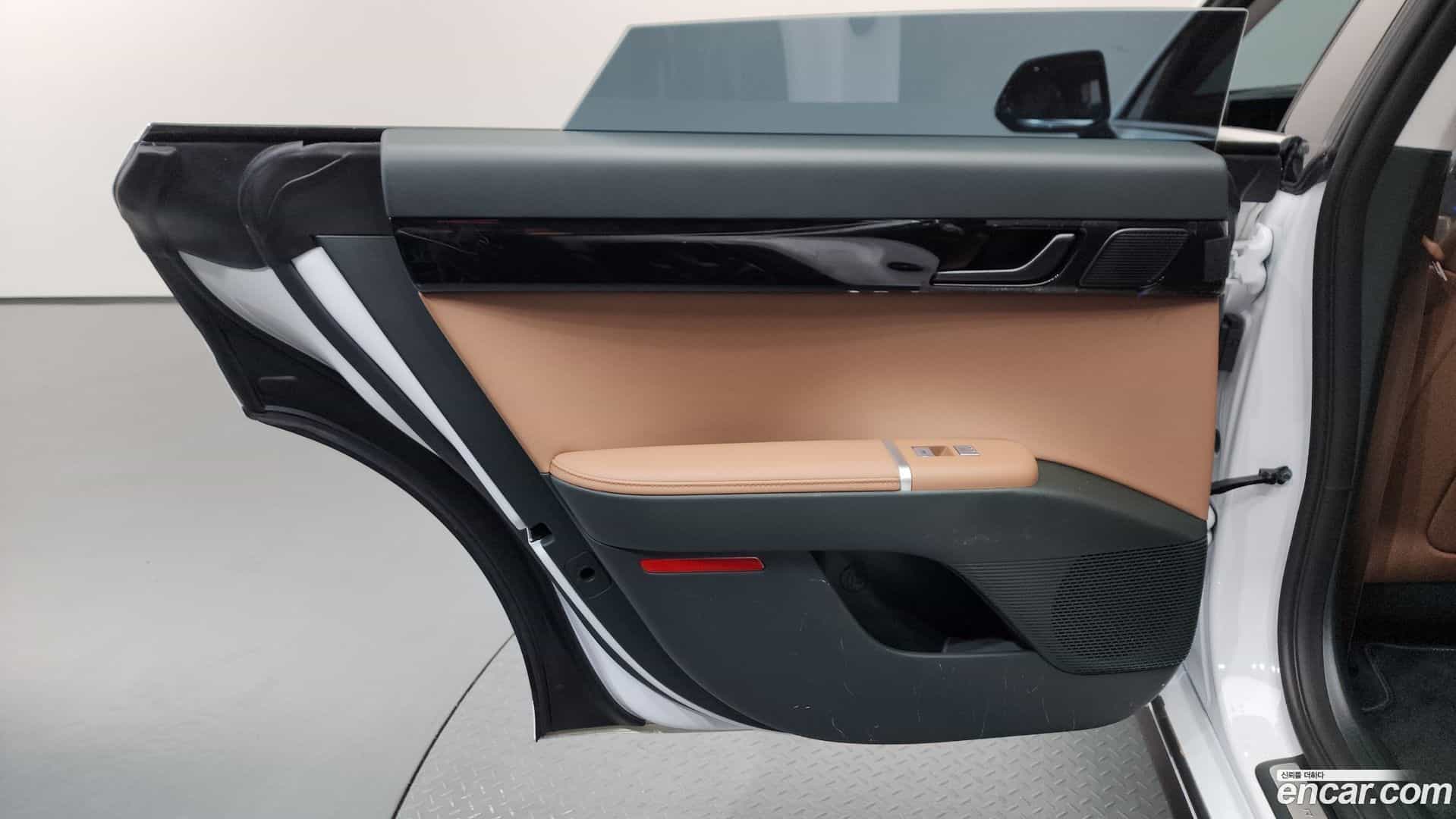 Grandeur Hyundai 2025.8-INNER-035