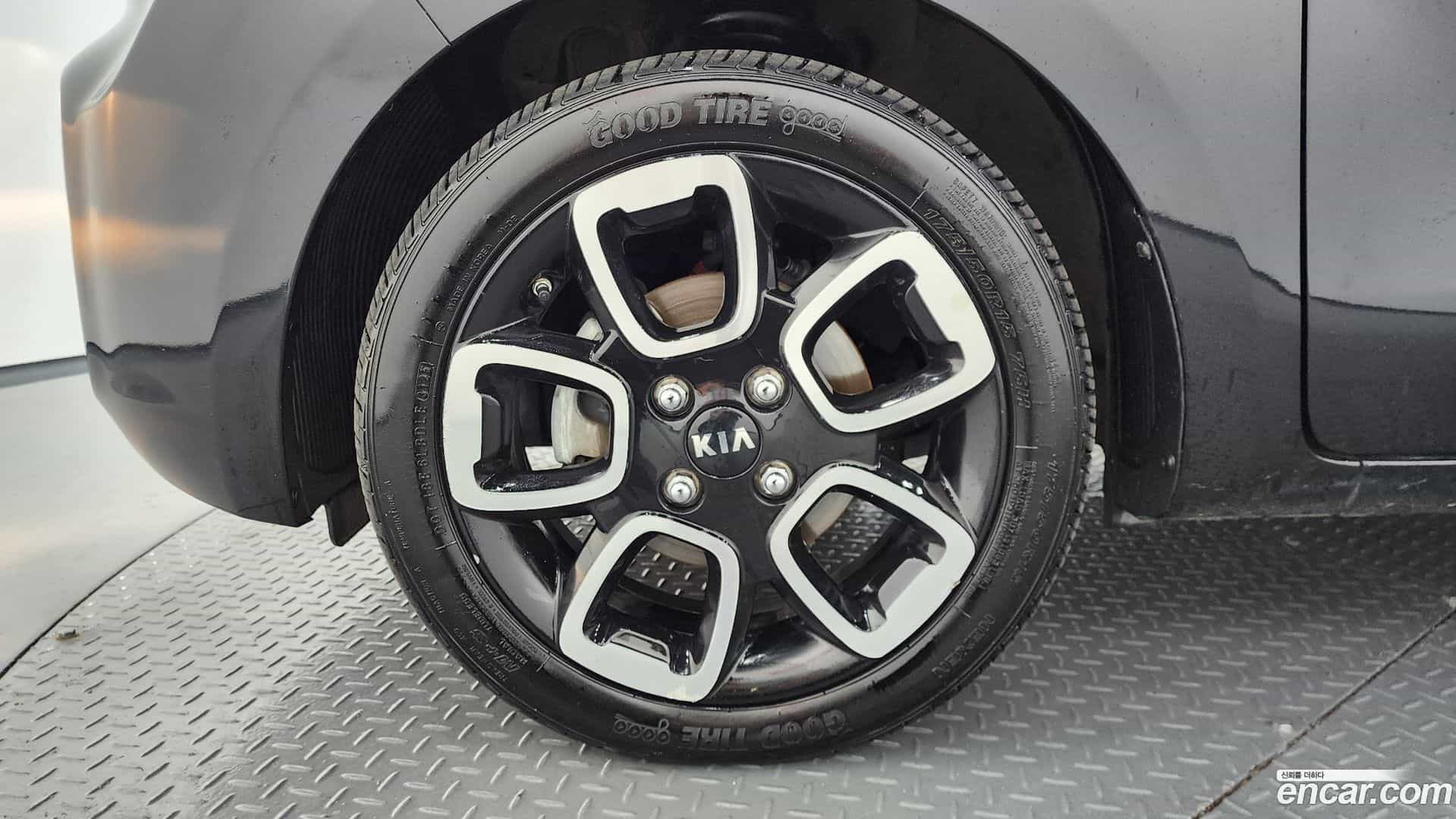 RAY Kia 2021.6-OUTER-005