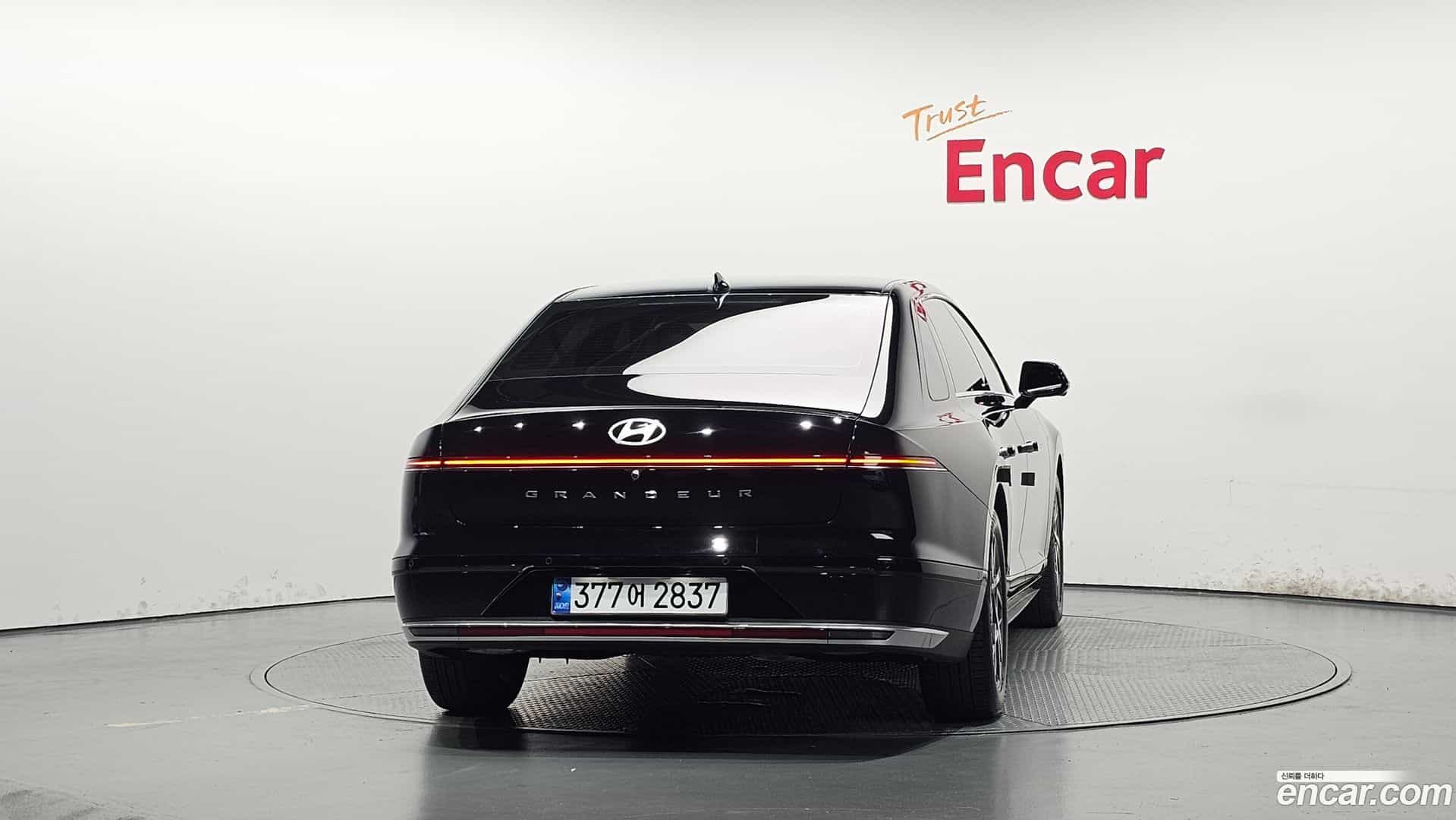 Grandeur Hyundai 2023.4-OUTER-004