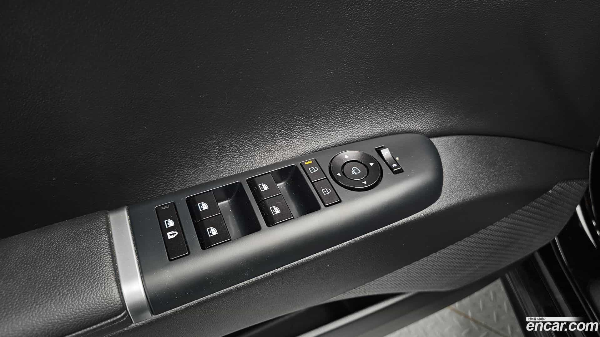 Grandeur Hyundai 2023.4-OPTION-021