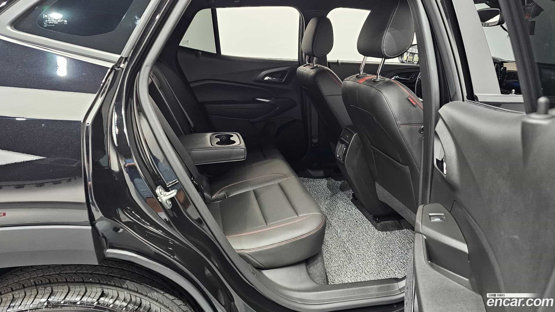 Trax Chevrolet 2024.10-OPTION-015