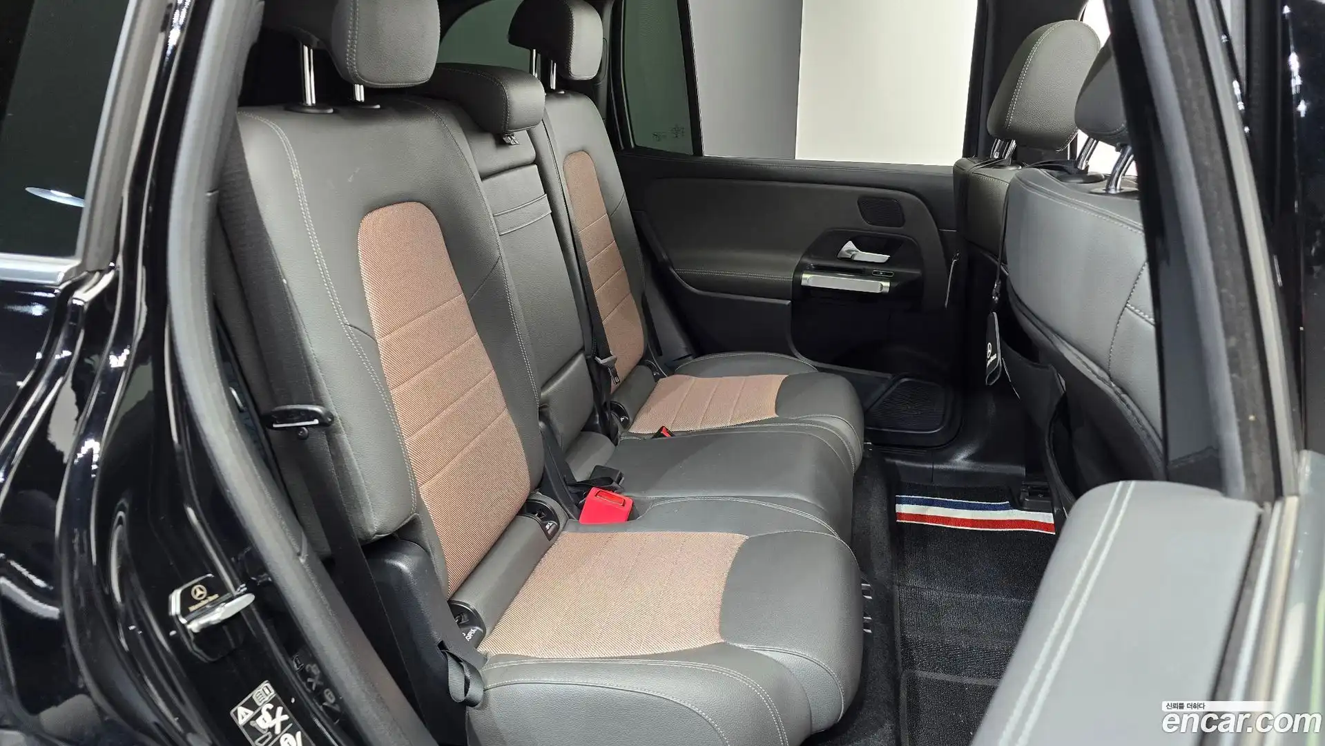 EQB Mercedes-Benz 2022.11-OPTION-015