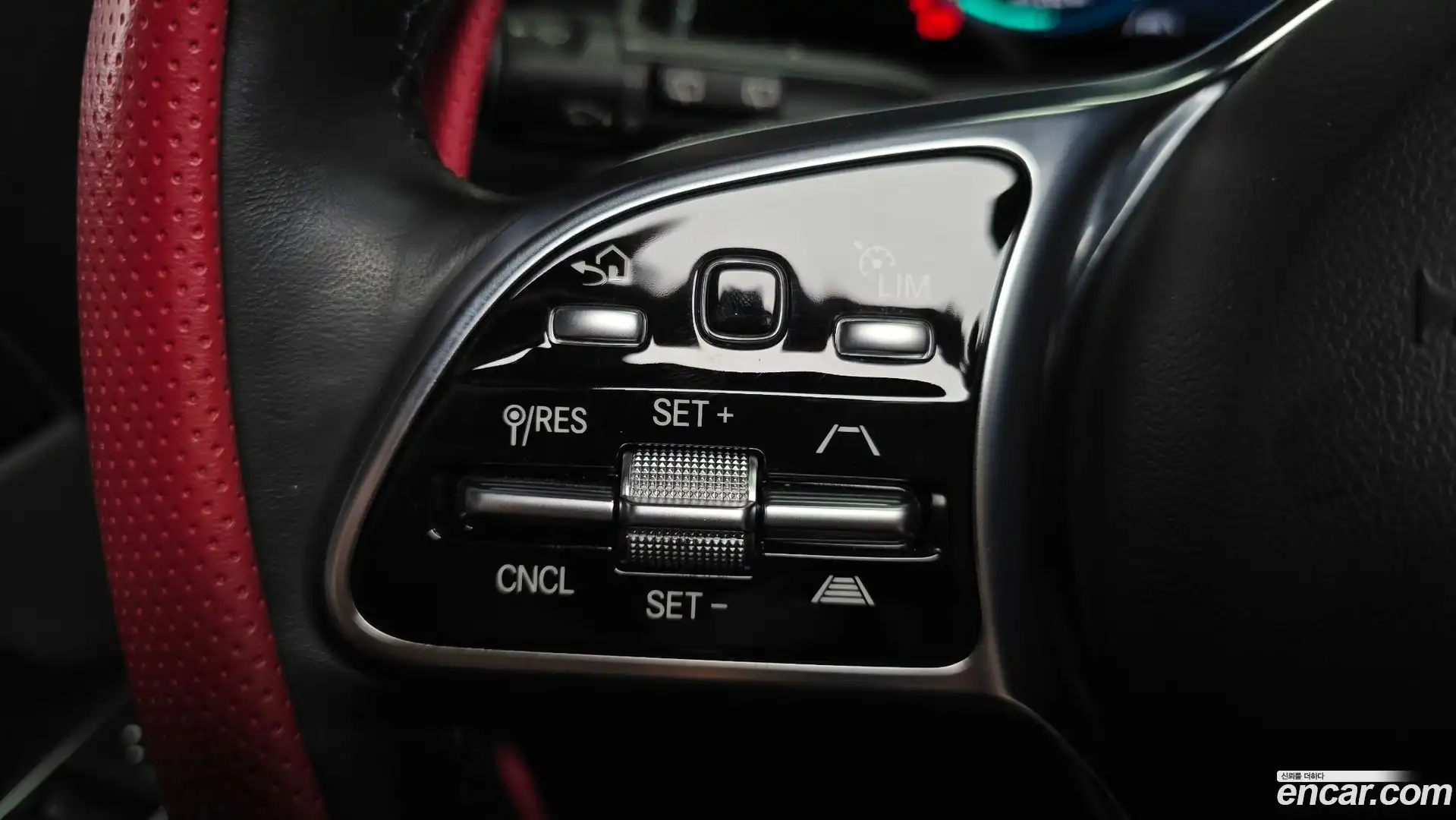 EQB Mercedes-Benz 2022.11-OPTION-020