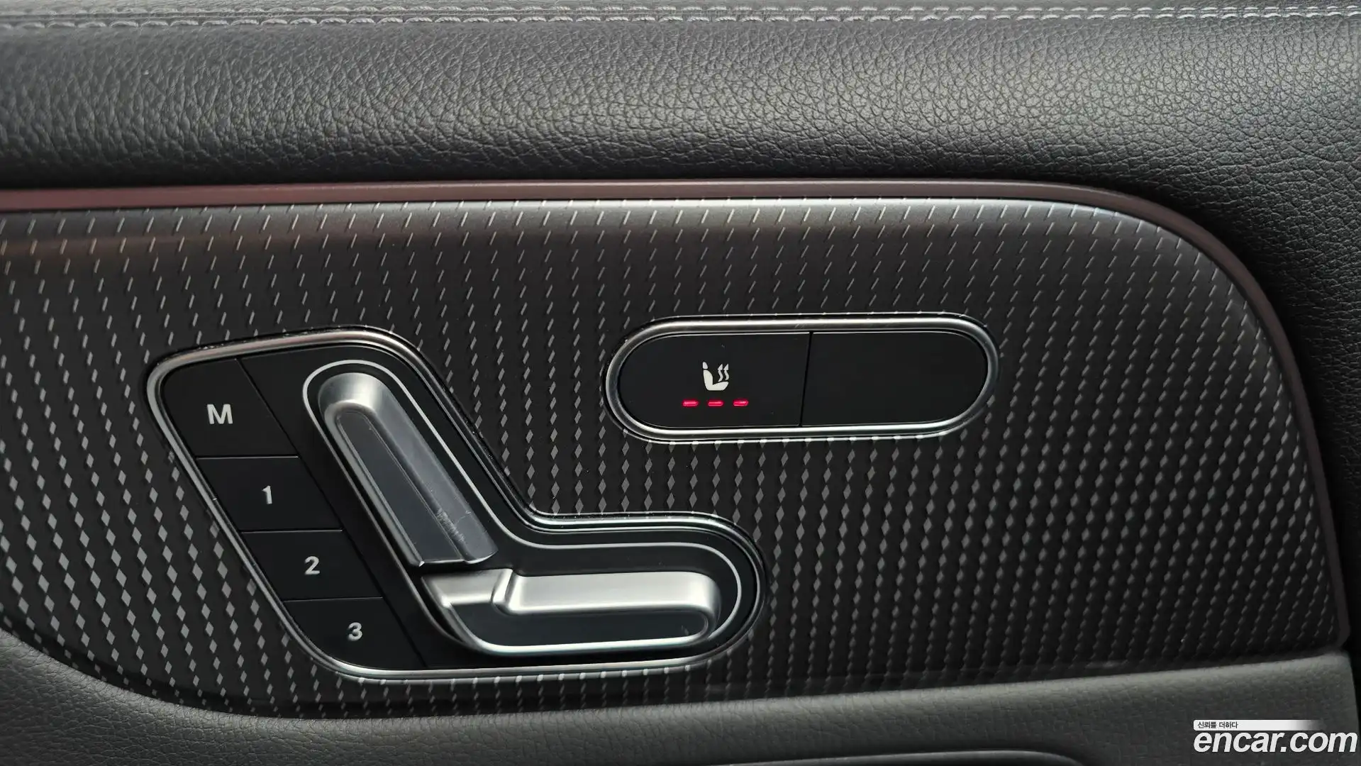 EQB Mercedes-Benz 2022.11-OPTION-042