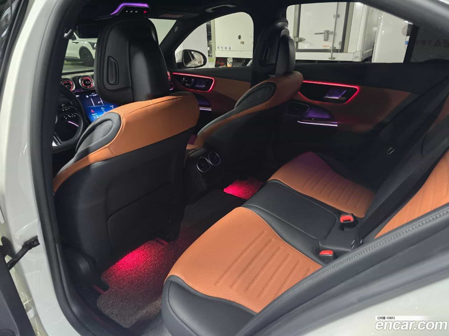 C-Class Mercedes-Benz 2023.0-OUTER-006