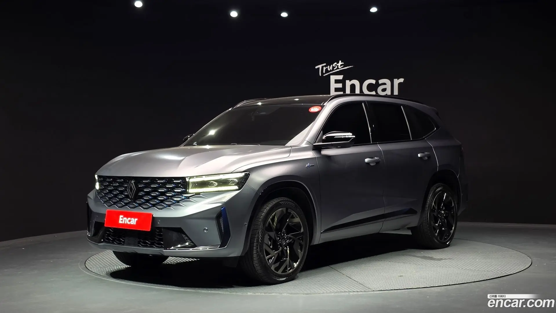 Main__Slider__Photo:Grand Koleos Renault Korea 2024.11-0