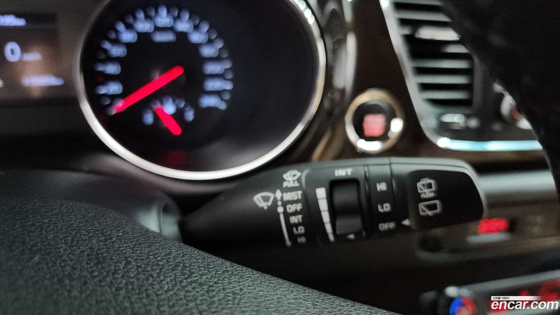 Canival Kia 2018.3-OPTION-040