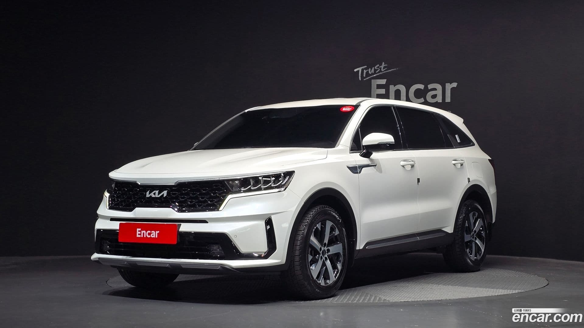 Main__Slider__Photo:Sorento Kia 2022.4-0