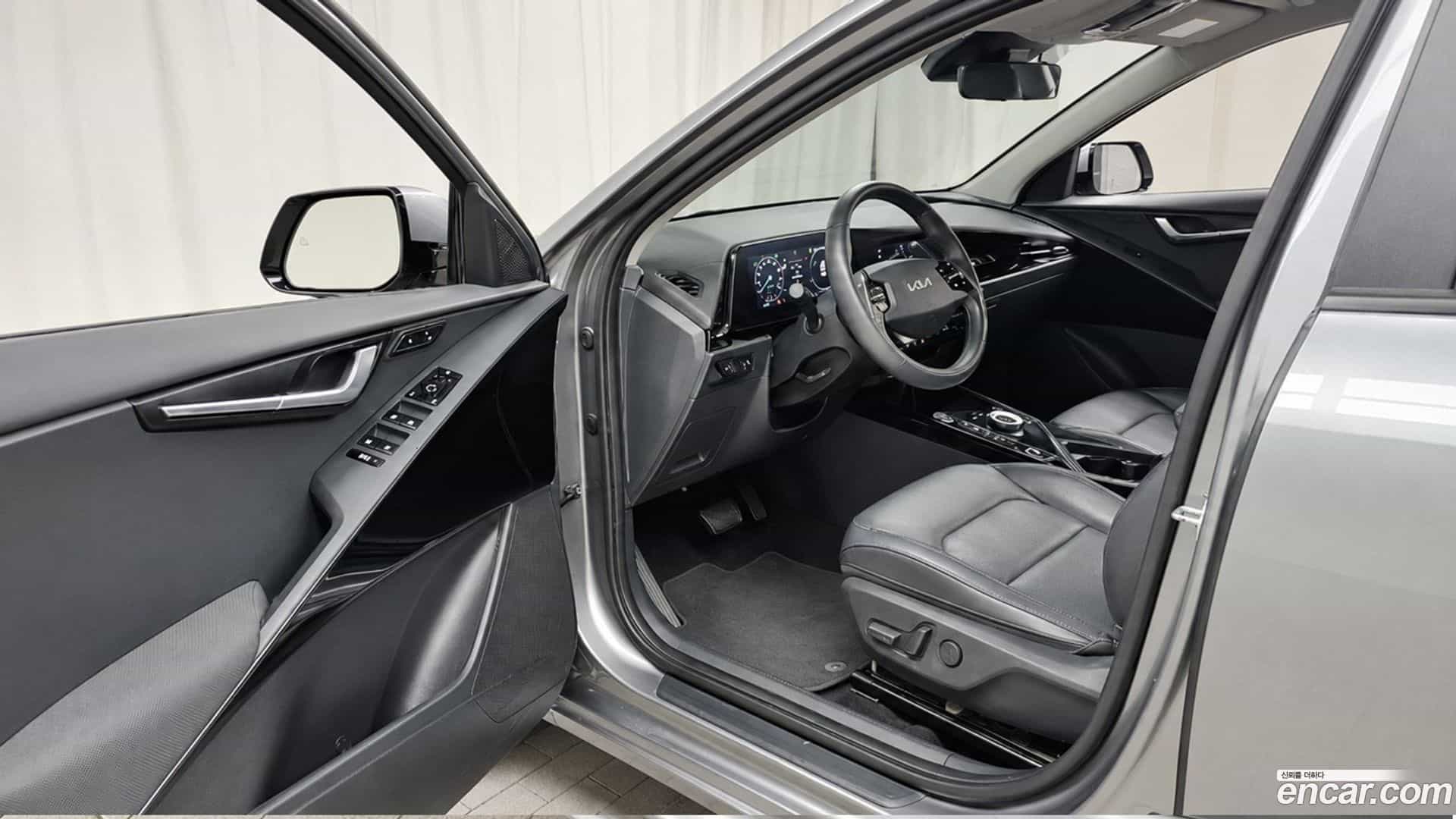 Niro Kia 2023.3-INNER-010