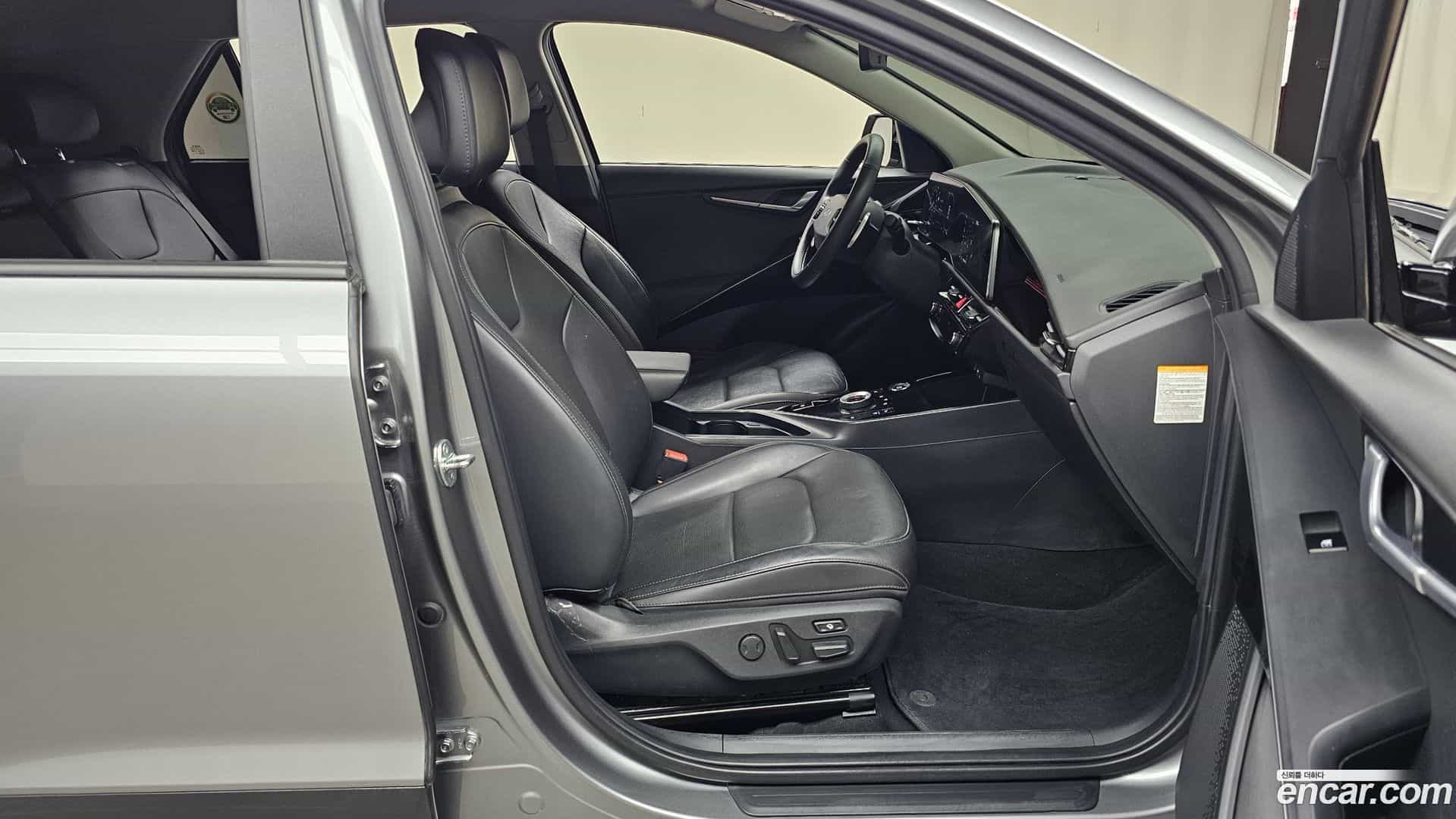Niro Kia 2023.3-INNER-036