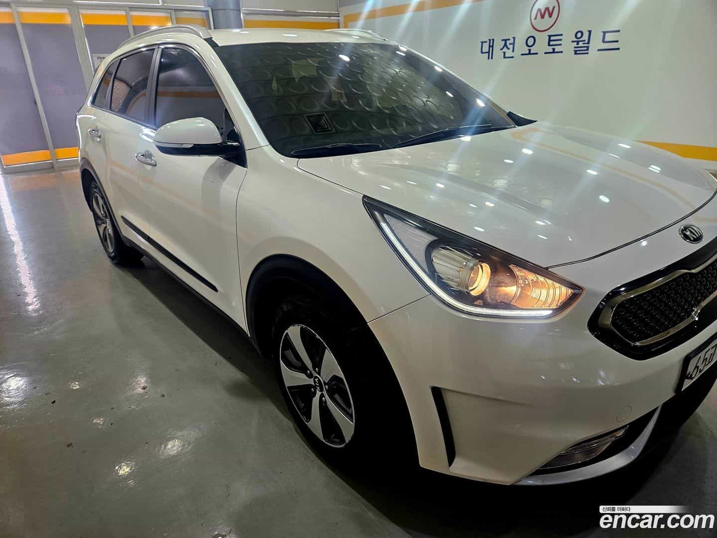 Niro Kia 2017.10-OUTER-003