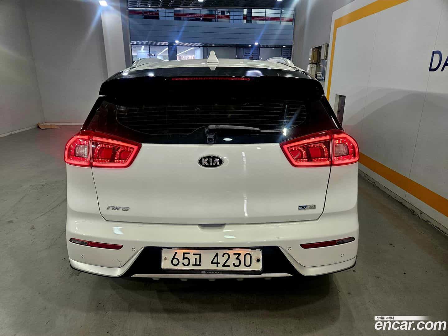 Niro Kia 2017.10-OUTER-005
