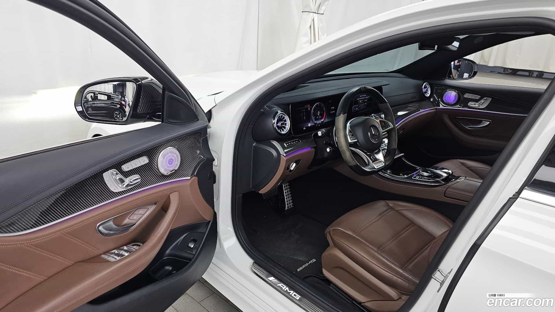 E-Class Mercedes-Benz 2018.7-INNER-010