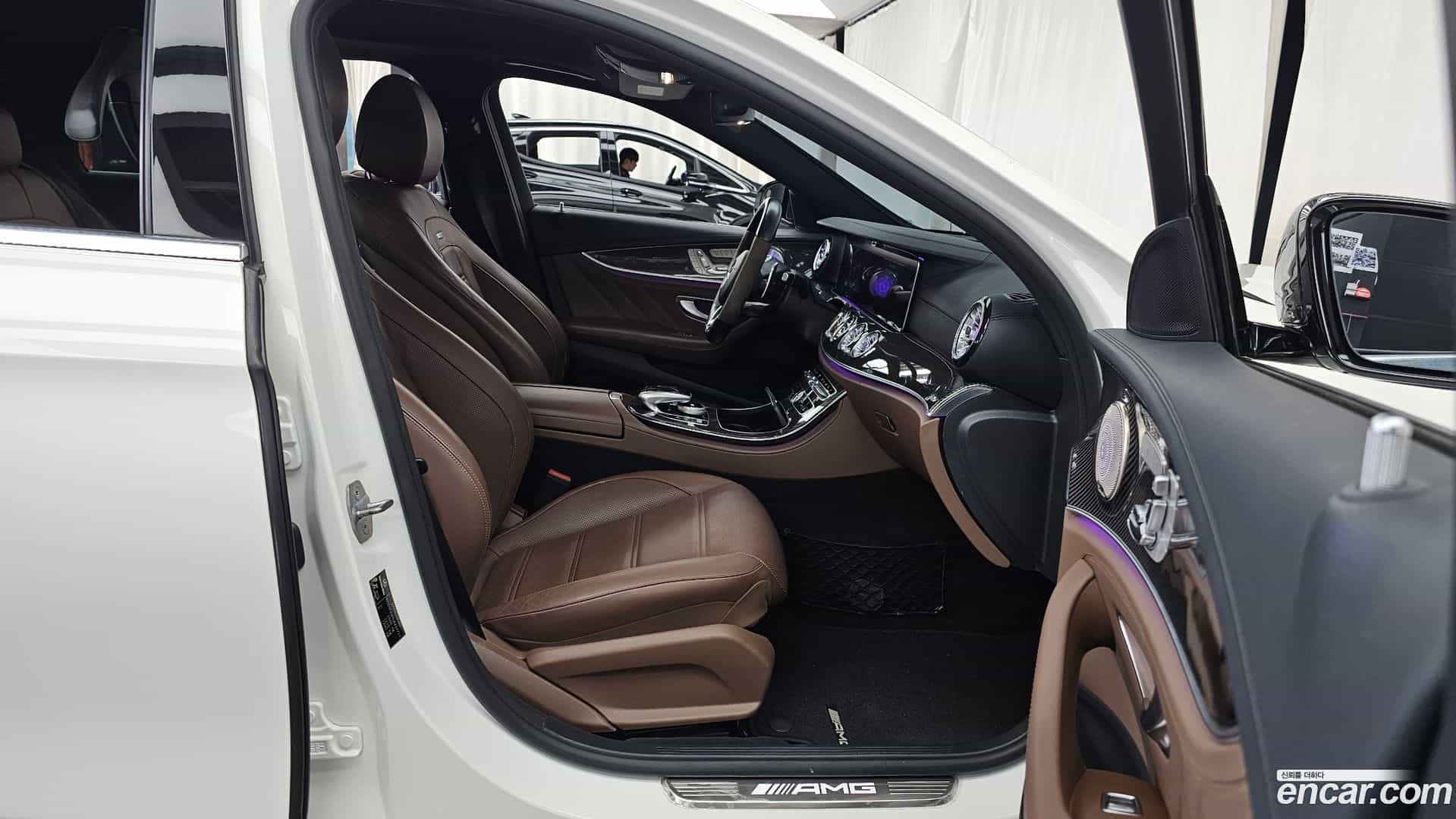E-Class Mercedes-Benz 2018.7-OPTION-015