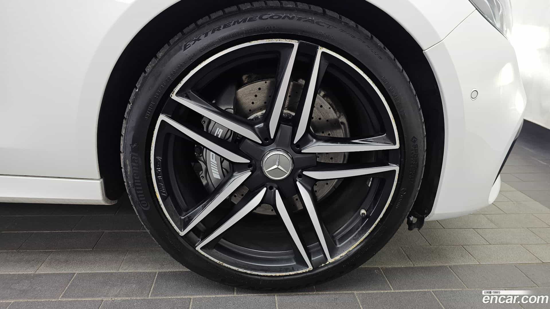 E-Class Mercedes-Benz 2018.7-OUTER-031