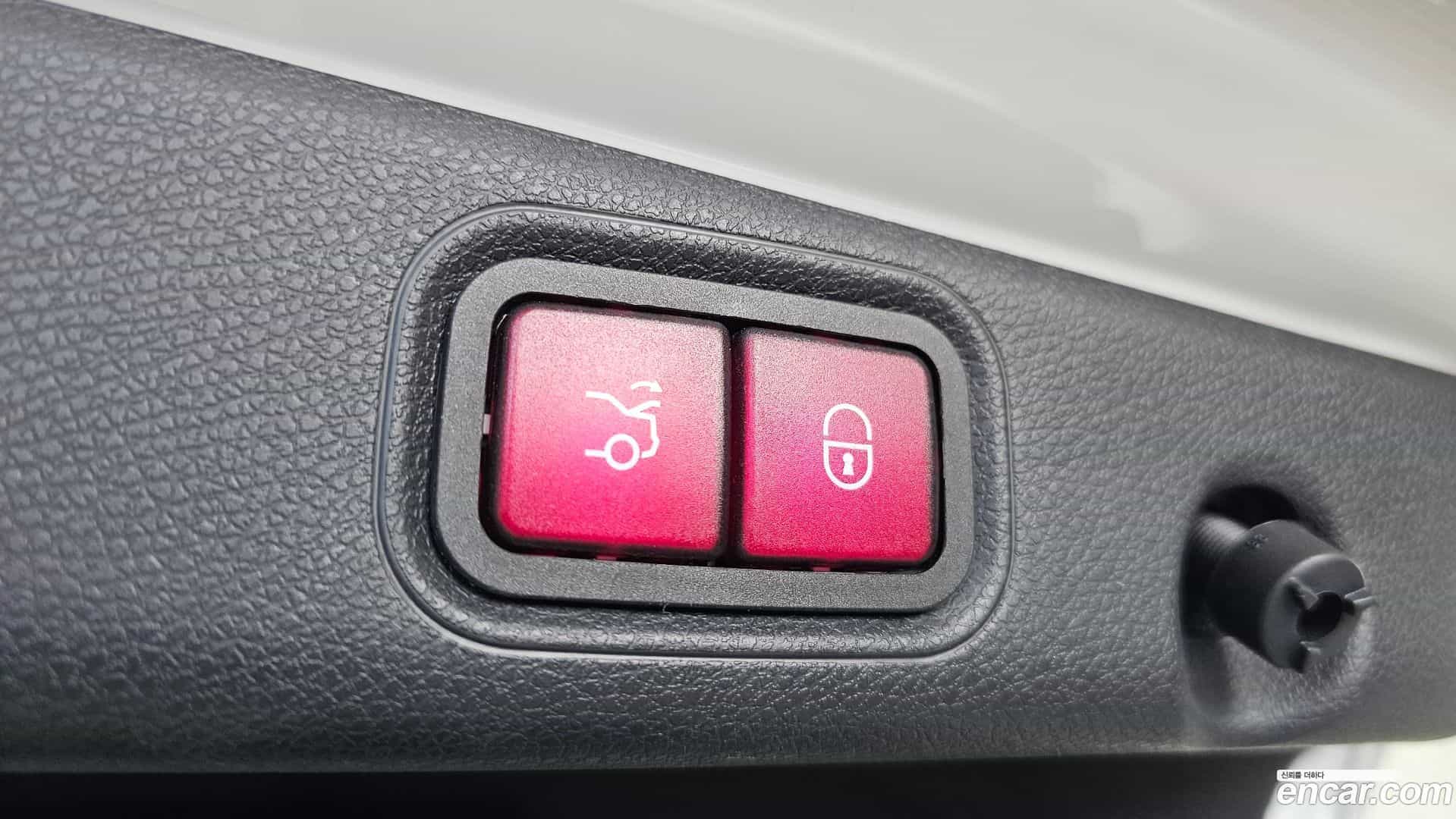 E-Class Mercedes-Benz 2018.7-OPTION-040