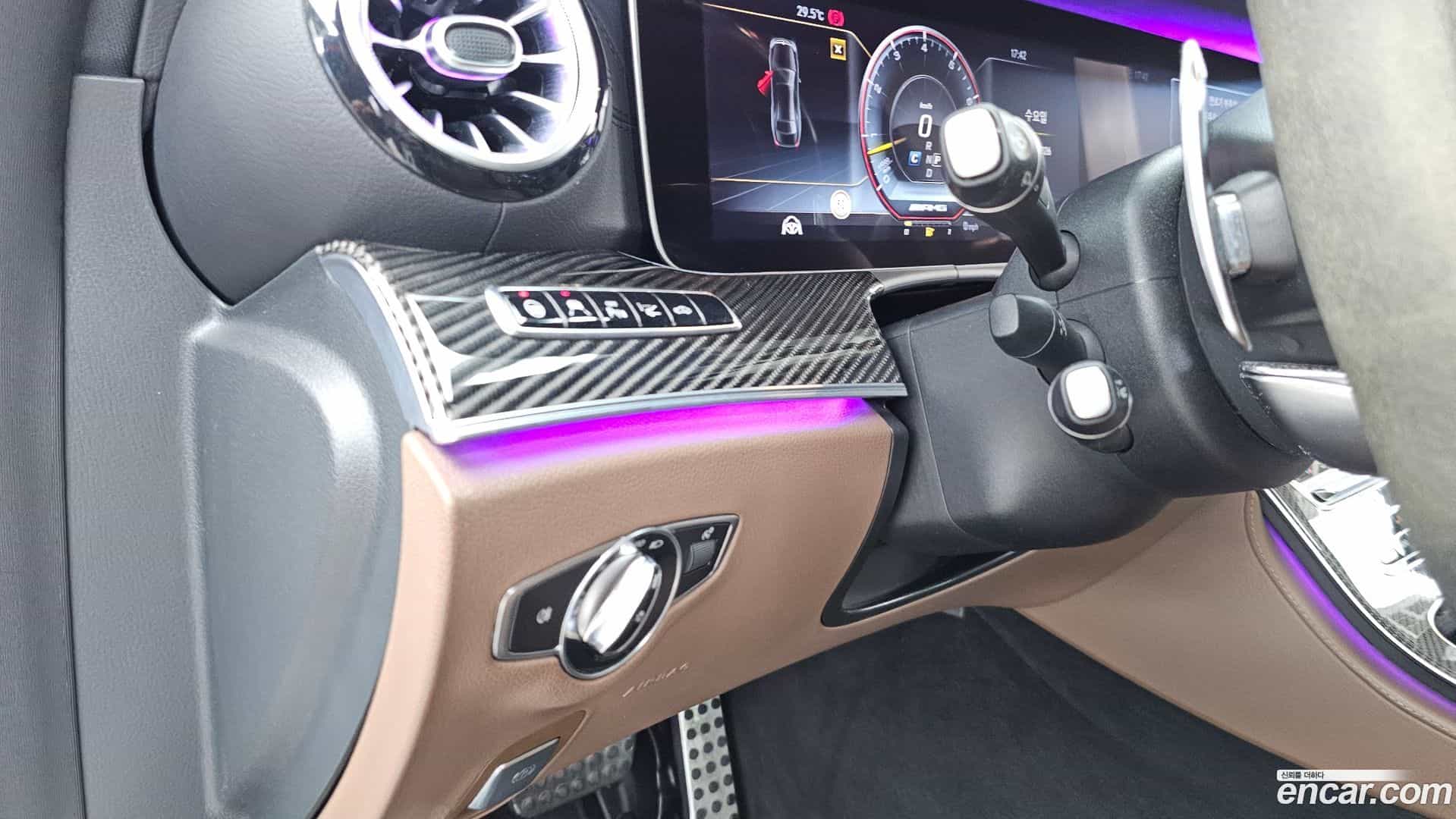 E-Class Mercedes-Benz 2018.7-OPTION-041
