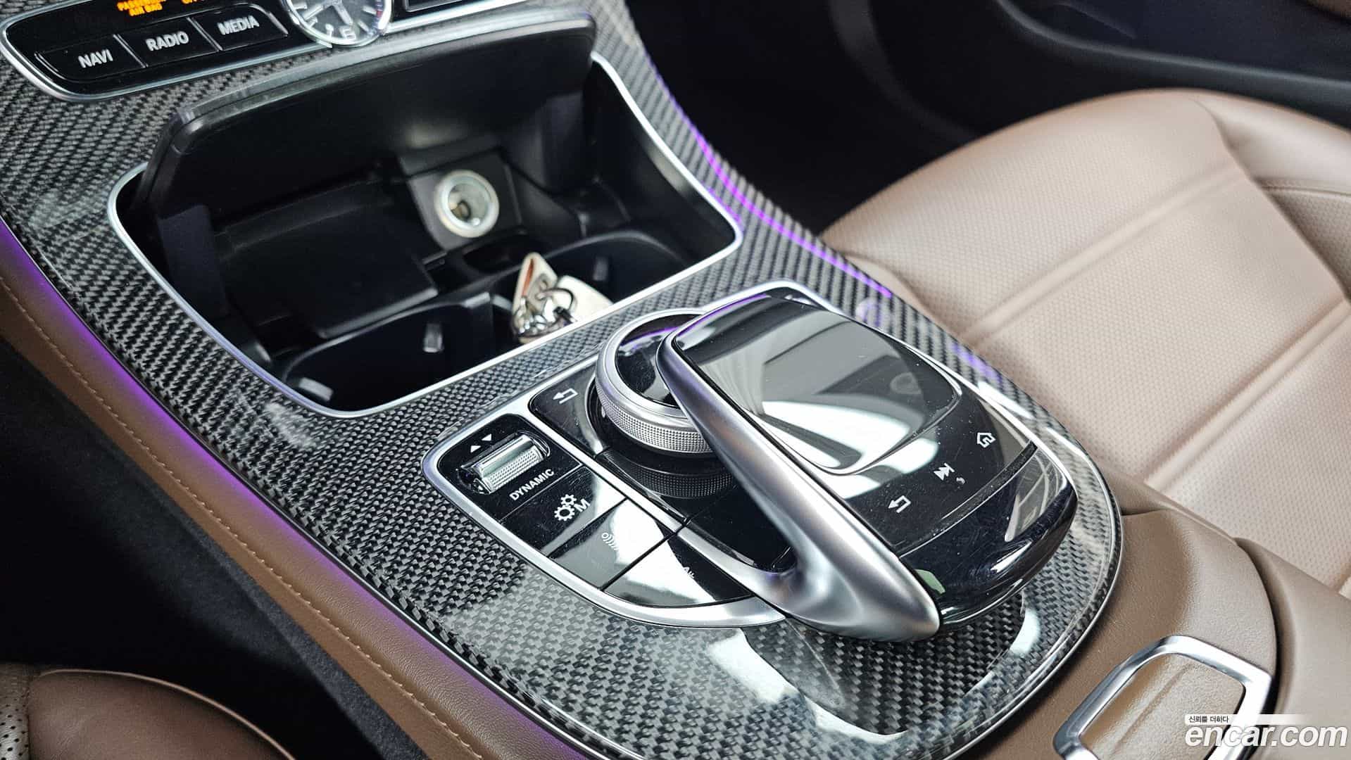 E-Class Mercedes-Benz 2018.7-OPTION-042