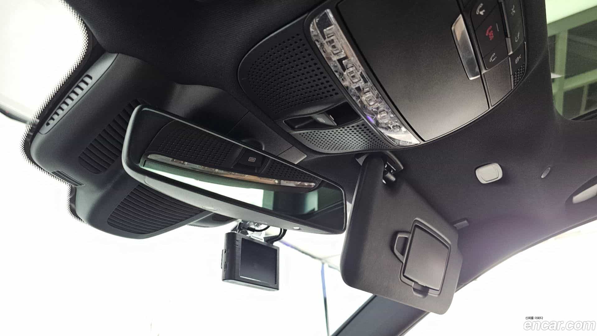 E-Class Mercedes-Benz 2018.7-OPTION-043