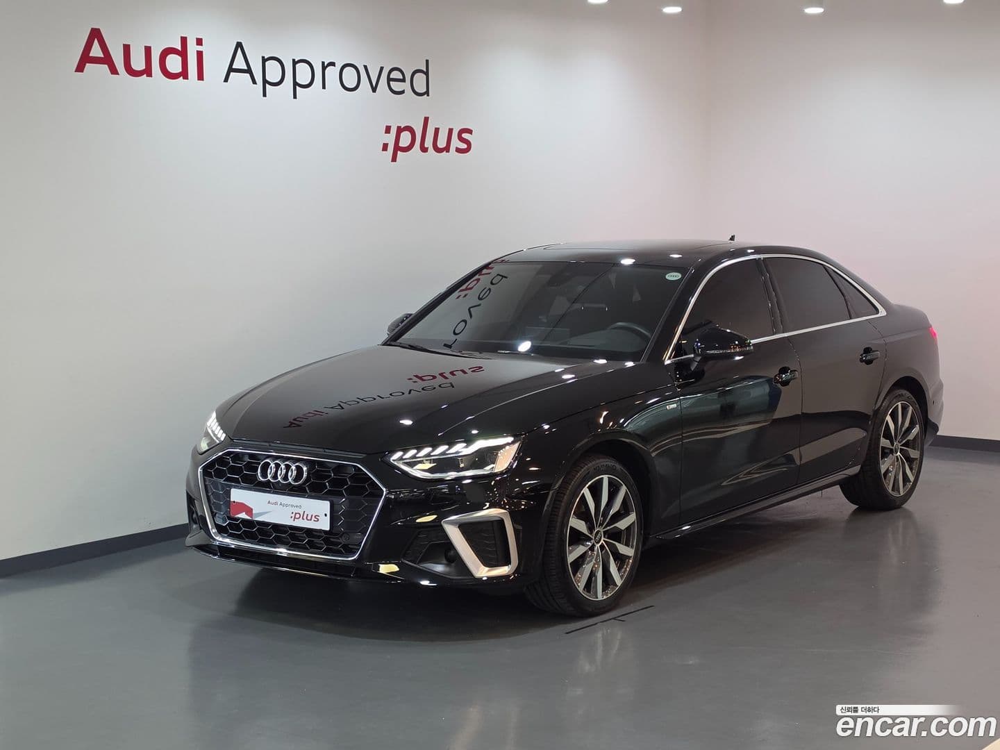 Main__Slider__Photo:A4 Audi 2023.11-0