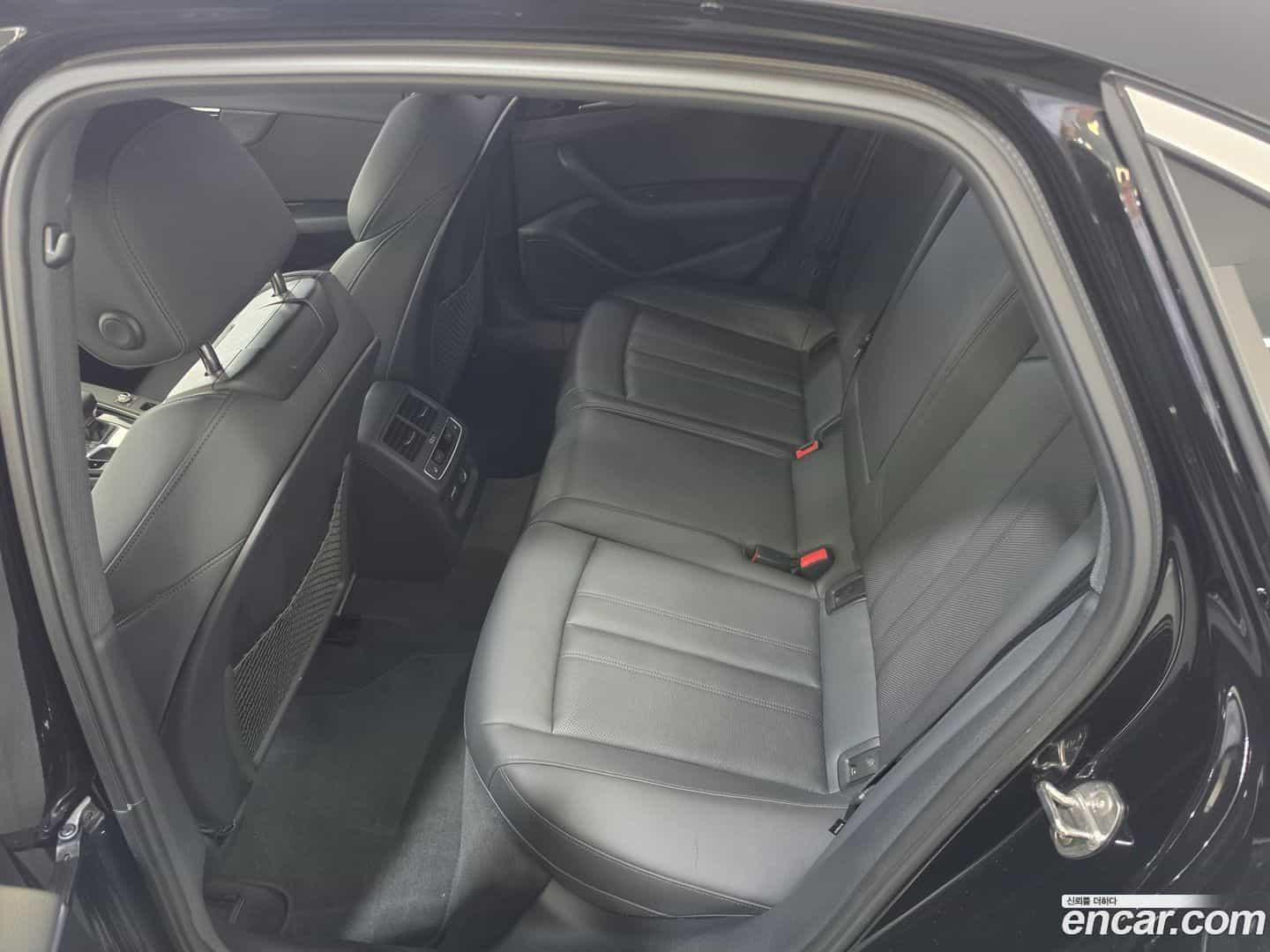 A4 Audi 2023.11-OPTION-015