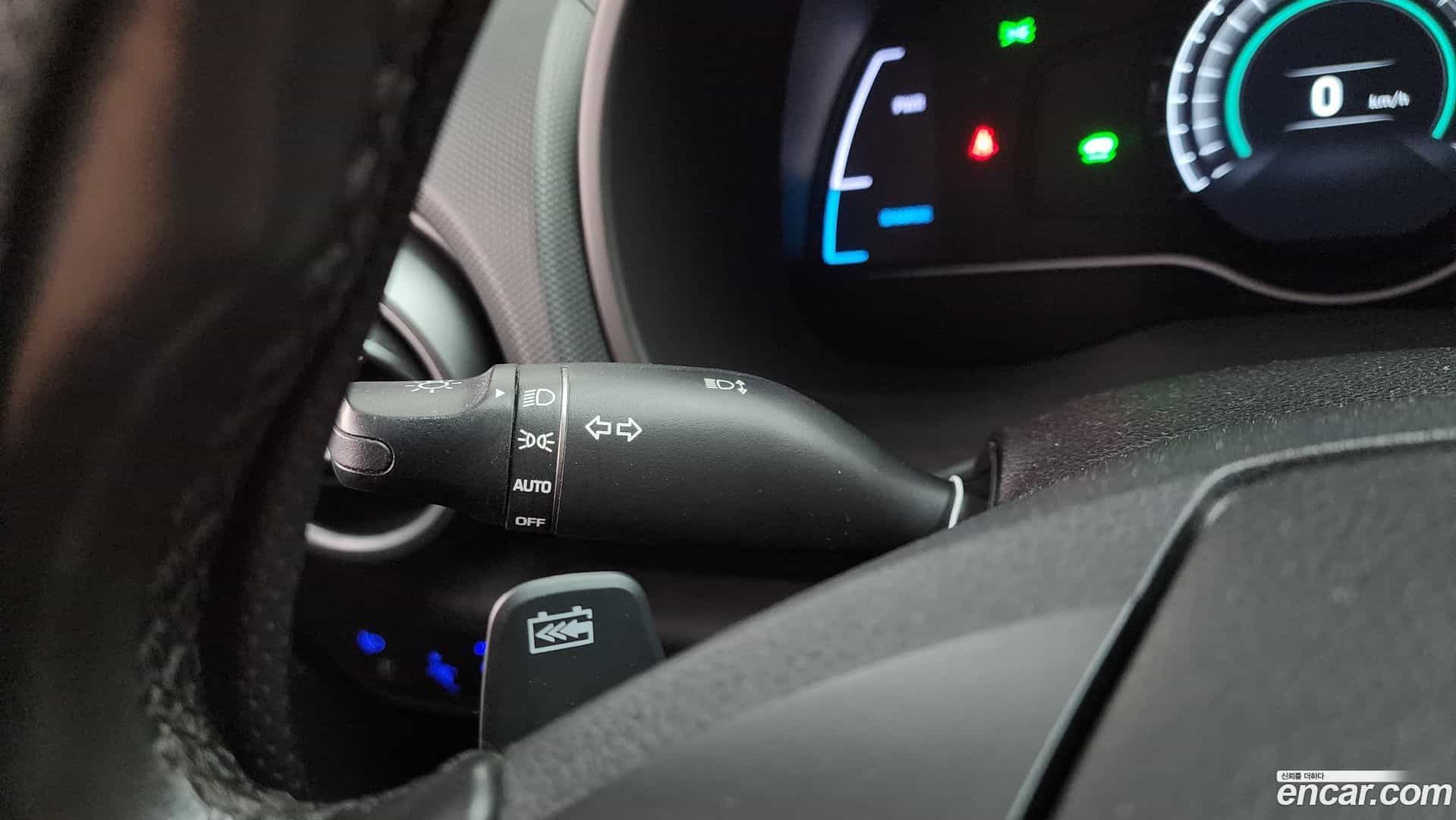 Kona Hyundai 2018.8-OPTION-021