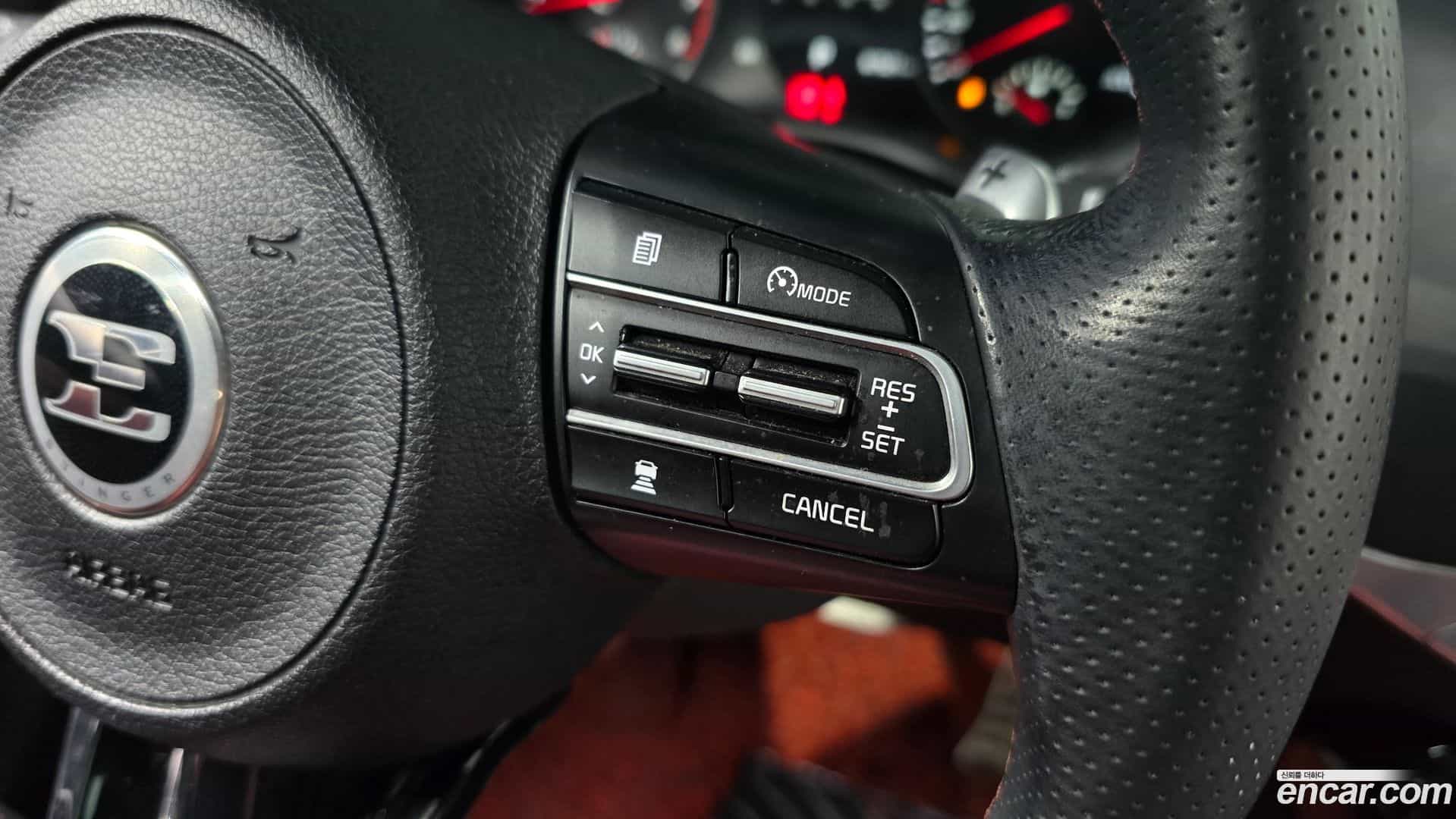 Stinger Kia 2017.6-OPTION-044