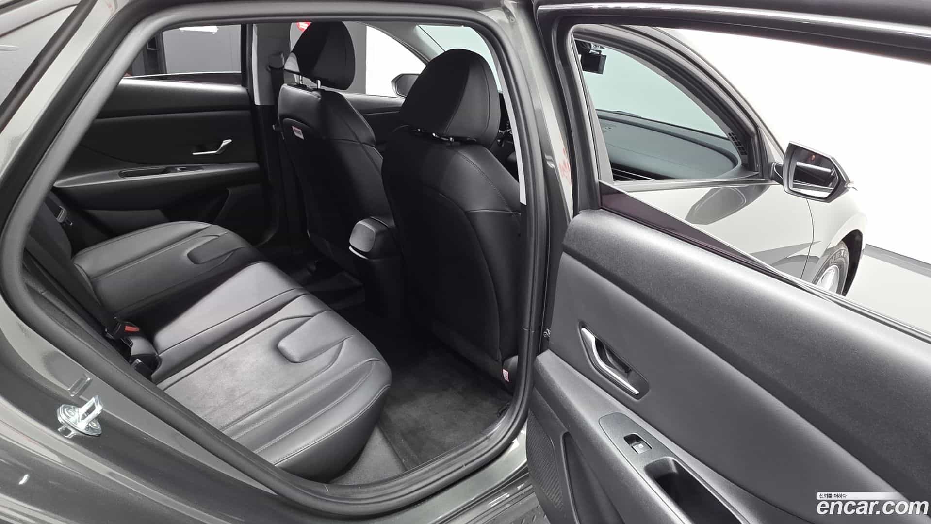 AVANTE Hyundai 2020.11-OPTION-015