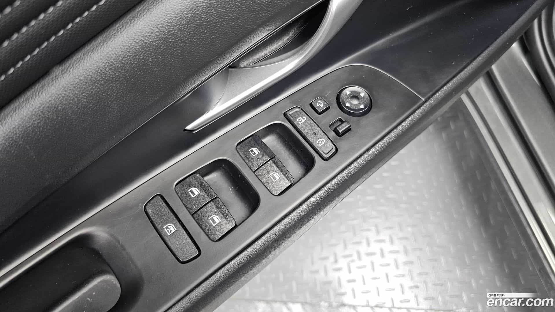 AVANTE Hyundai 2020.11-OPTION-017