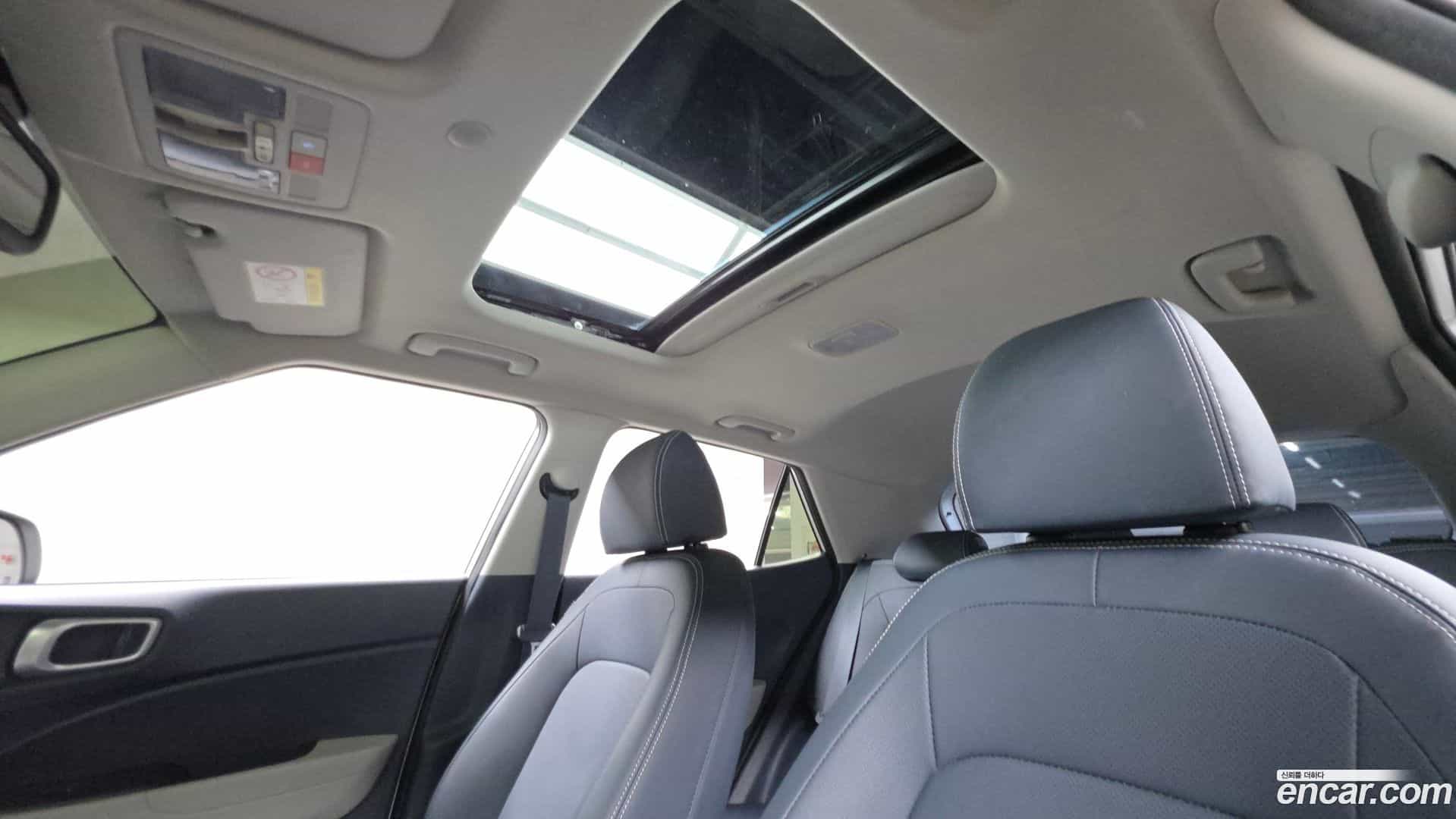 Venue Hyundai 2021.10-OPTION-023